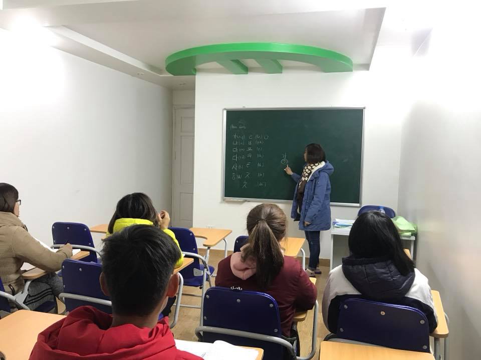 Lớp tiếng Hàn sơ cấp tại trung tâm Maranatha