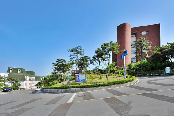 Đại học Hosan